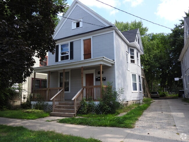 Building Photo - 310 Gold Ave NW