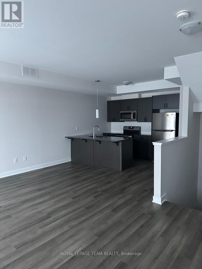 Photo du bâtiment - 537 Lourmarin Private