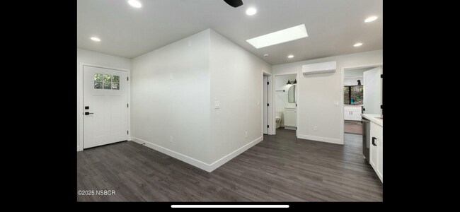 Foto del edificio - 1572 Rhinestone Ct