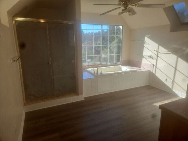 Foto del edificio - 520 Margot Ln