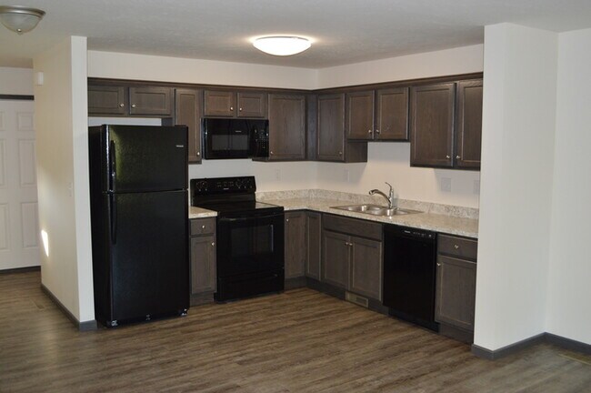 Foto del edificio - Birch Hill Court