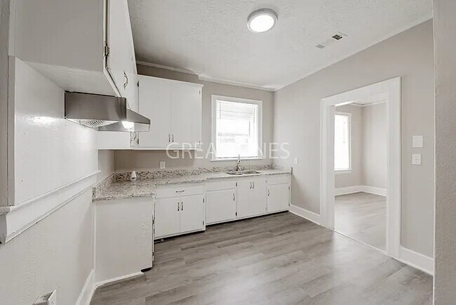 Foto del edificio - 840 Terrace Ave