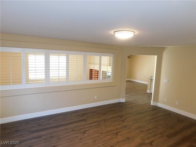Building Photo - 10855 Carberry Hill St