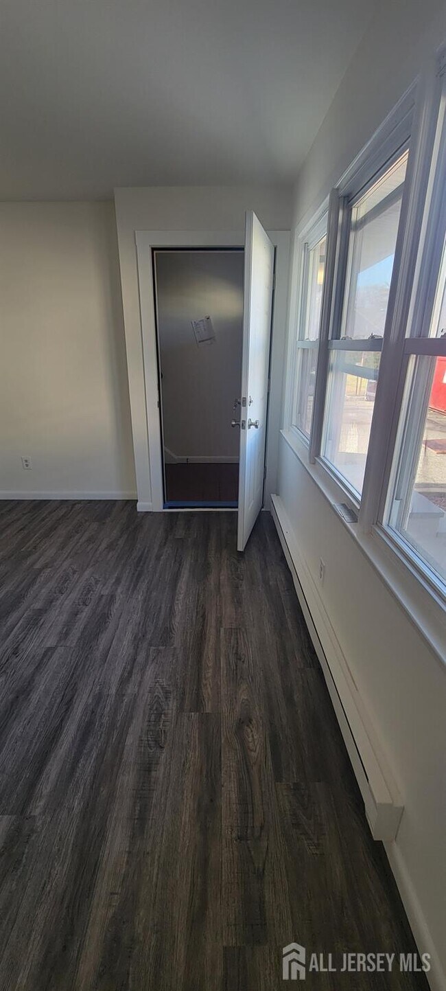 Foto del edificio - 358 Raritan St