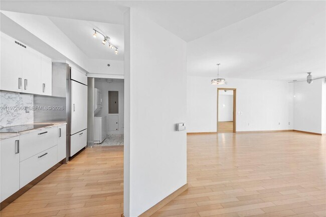 Foto del edificio - 450 Alton Rd