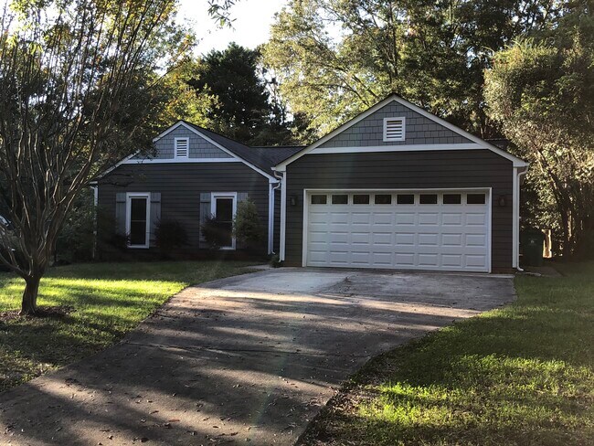 Building Photo - 612 Heathermoor Ct