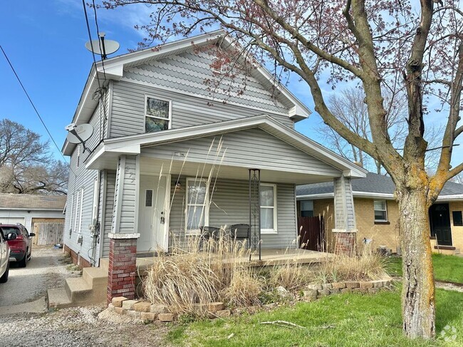 Building Photo - 275 W Coolspring Ave