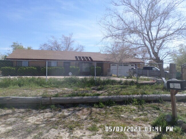 Building Photo - 9344 E Ave T