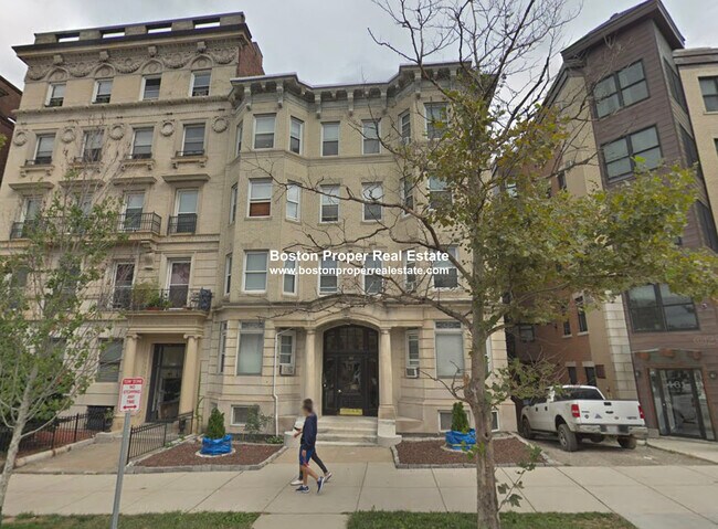 Foto del edificio - 463 Park Dr