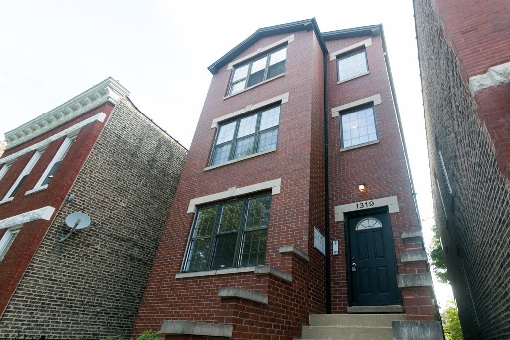 Primary Photo - 1319 N Campbell Ave