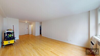 Building Photo - 435 E 79th St