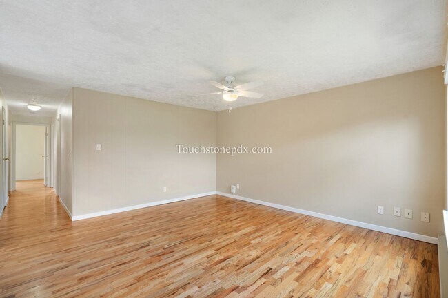 Foto del edificio - Quaint 3BD/1BA Home Near Mt. Tabor