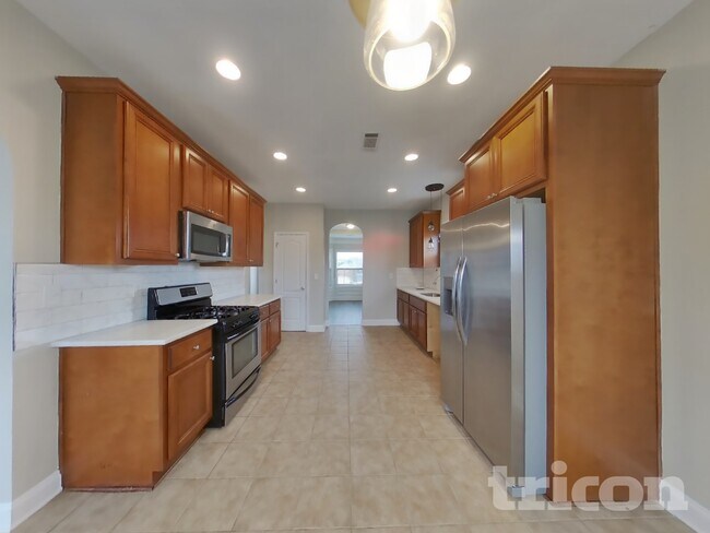 Building Photo - 558 Georgia Cir