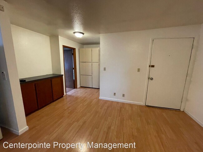 Foto del edificio - 1 br, 1 bath Apartment - 228 Ward 228 NE W...