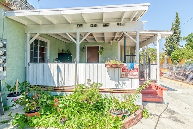 Building Photo - 2623 Barranca St