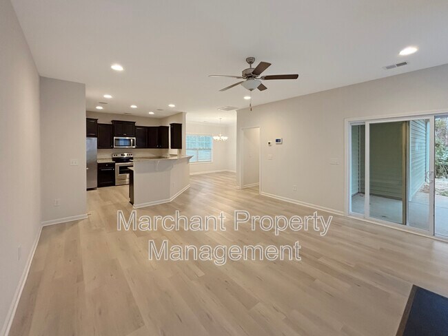Foto del edificio - 459 Torrington Dr