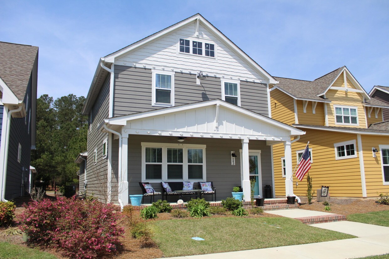 243 Legacy Lakes Way, Aberdeen, NC 28315 House Rental in Aberdeen, NC