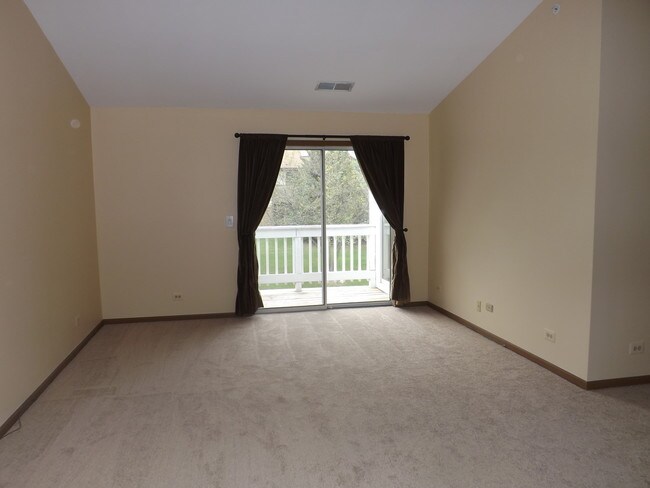 Building Photo - 1407 W Hawkes St