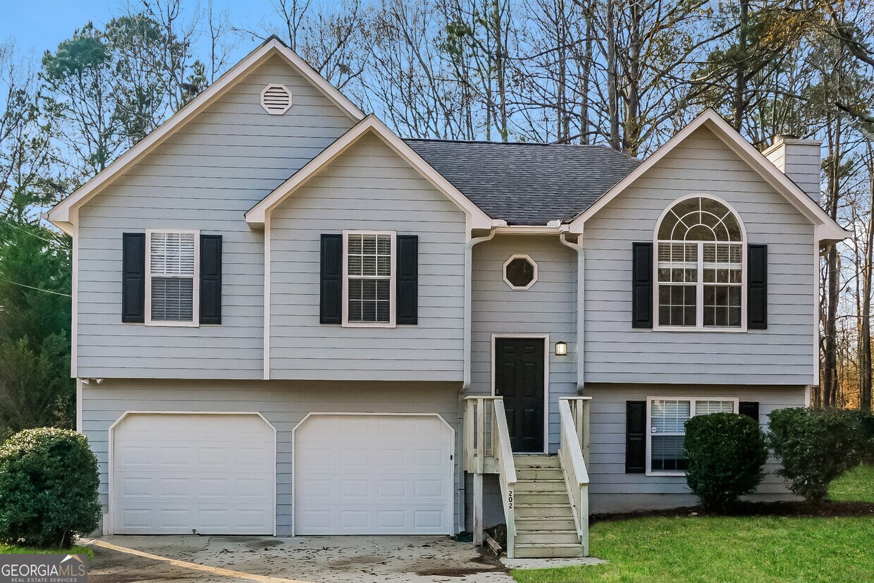 Primary Photo - 202 Brandon Woods Cir
