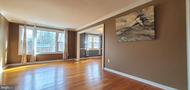 Foto del edificio - 2521 Farrier Ln