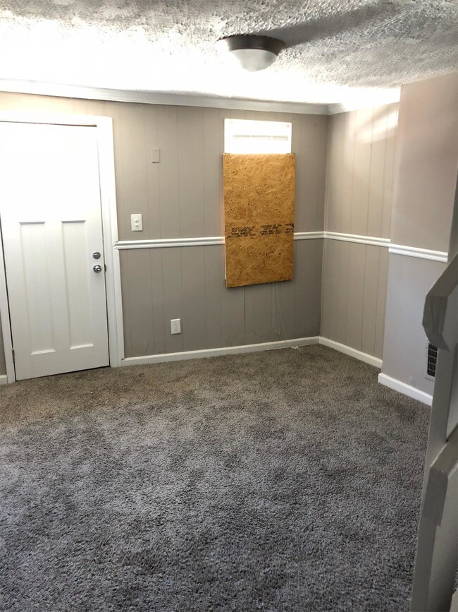 Foto del edificio - 1318 N Spring St