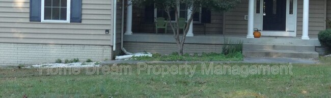 Foto del edificio - 14 Marshall Wood Dr