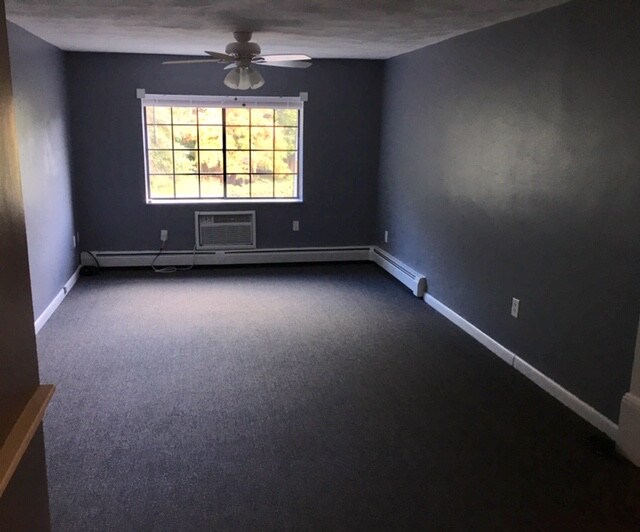 Primary Photo - 103 Grove St