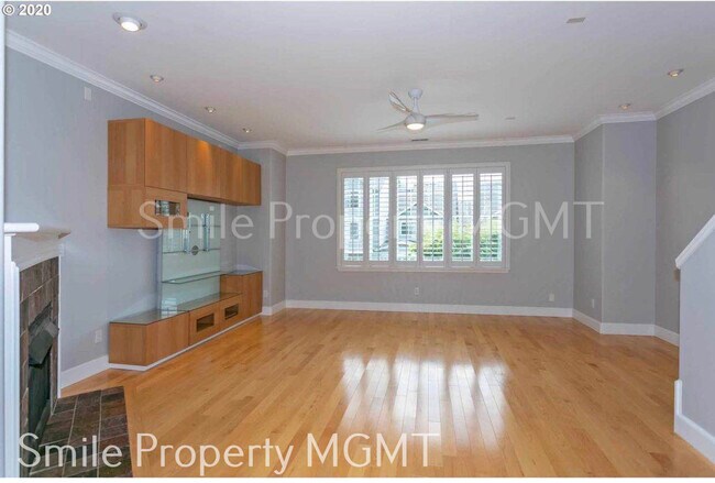 Photo - 9229 SW Sweek Dr House