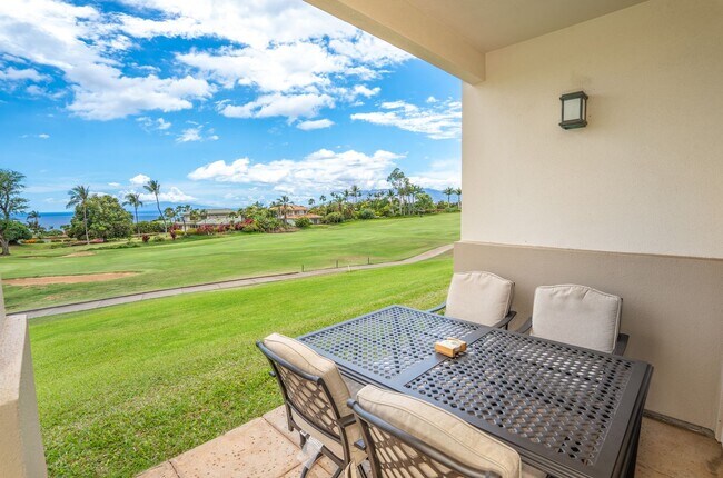 Building Photo - Beautifully Fully Furnished 2 Bed, 2 Bath ...