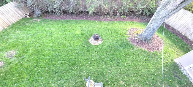 Foto del edificio - 1809 Reetz Rd