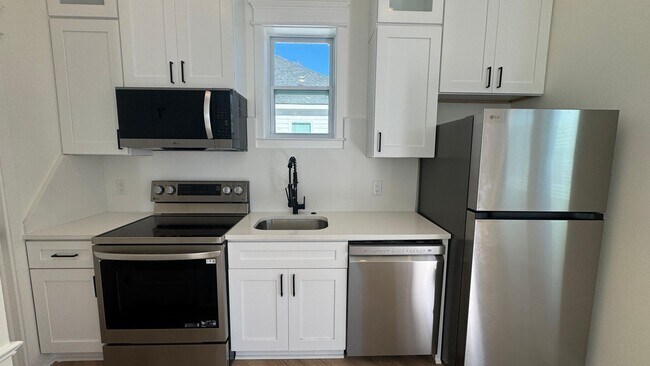 Building Photo - East Duffy Street