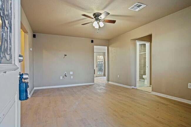 Foto del edificio - 704 NW 95th St