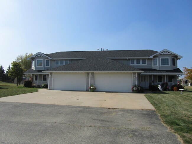 Foto del edificio - N511 Willowcrest Ct