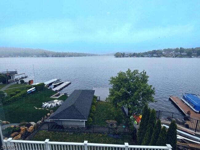 Building Photo - 23 S Bertrand Rd