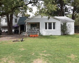 Building Photo - 4802 Sherman Dr