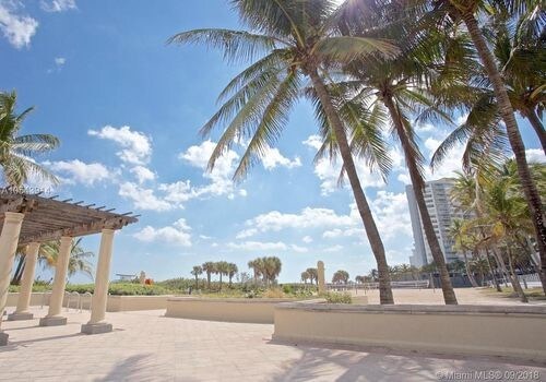 Foto del edificio - 7300 Ocean Terrace