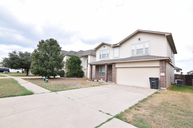 Building Photo - 4613 Green Meadow St