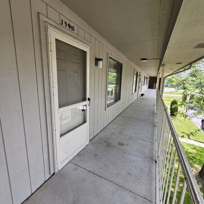 Building Photo - Upper 2 Bedroom Unit with New Carpet and F...
