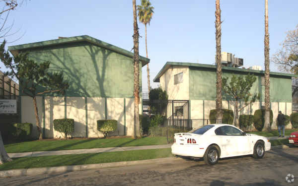 Foto principal - Downtown Squire Apartments
