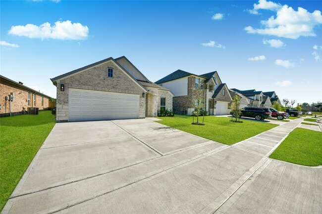 Building Photo - 11834 Maple Oak Dr
