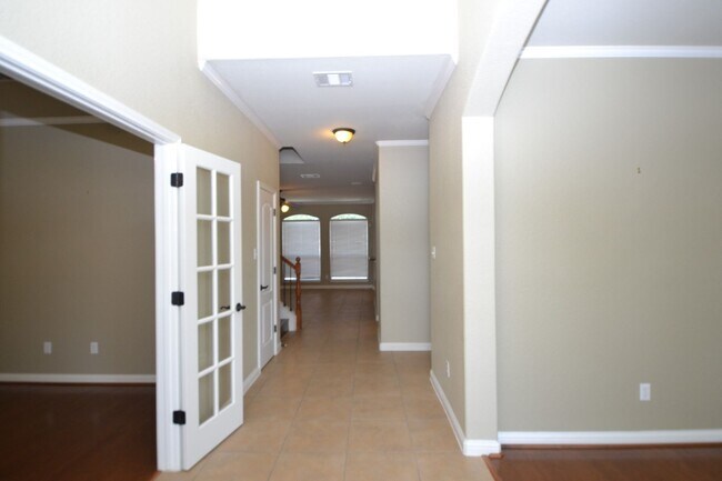 Building Photo - Large home in Teravista Neighborhood!