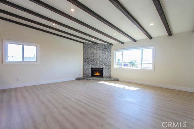 Building Photo - 25021 La Cresta Dr