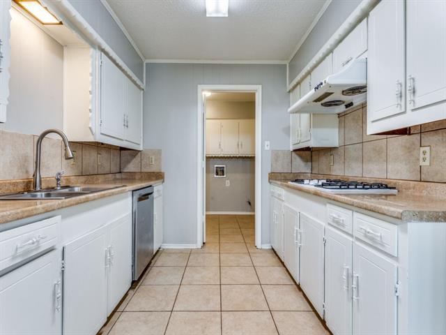 Foto del edificio - 2731 Forest Grove Dr