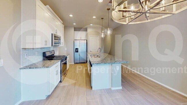 Foto del edificio - 12250 N Fulton Ave