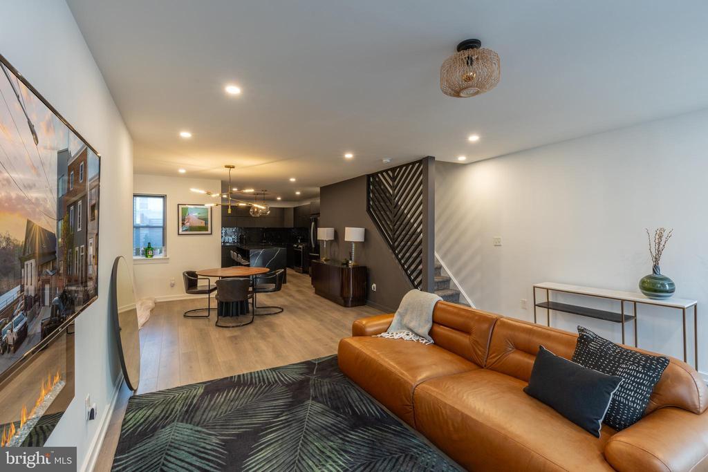 Foto principal - 128 East St