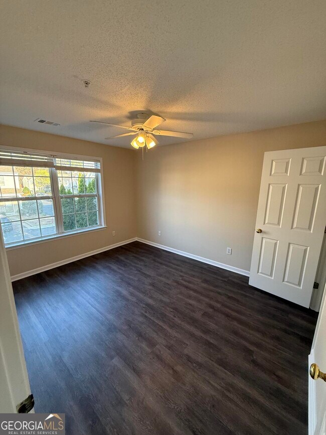 Foto del edificio - 2765 Ashleigh Ln