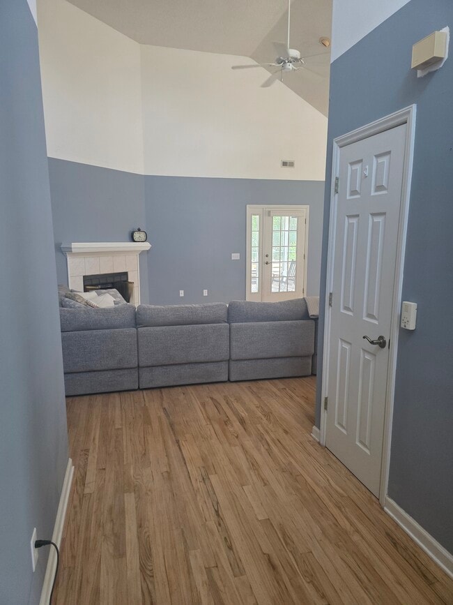 (Front door behind camera) - 8803 Whaley Cir