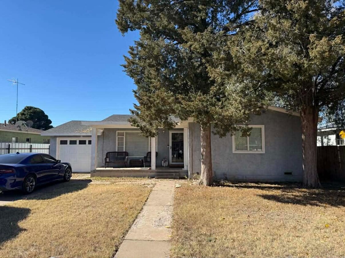 Primary Photo - 1408 S Adams Ave