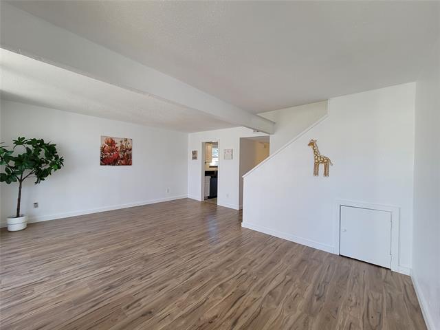 Building Photo - 6315 Walraven Cir