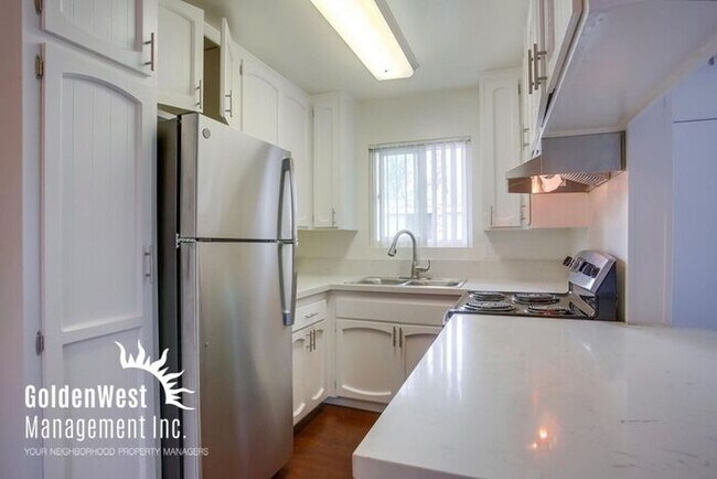 Building Photo - 1Bdm 1Ba in the Heart of Carlsbad Village